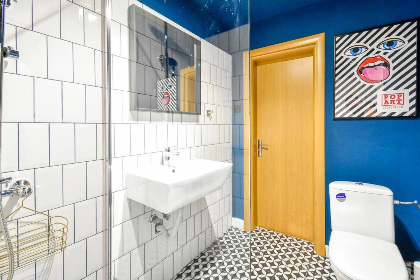 Super Fresh! 3Bdr Apartment In Sofia Center'S Artistic Area Екстериор снимка